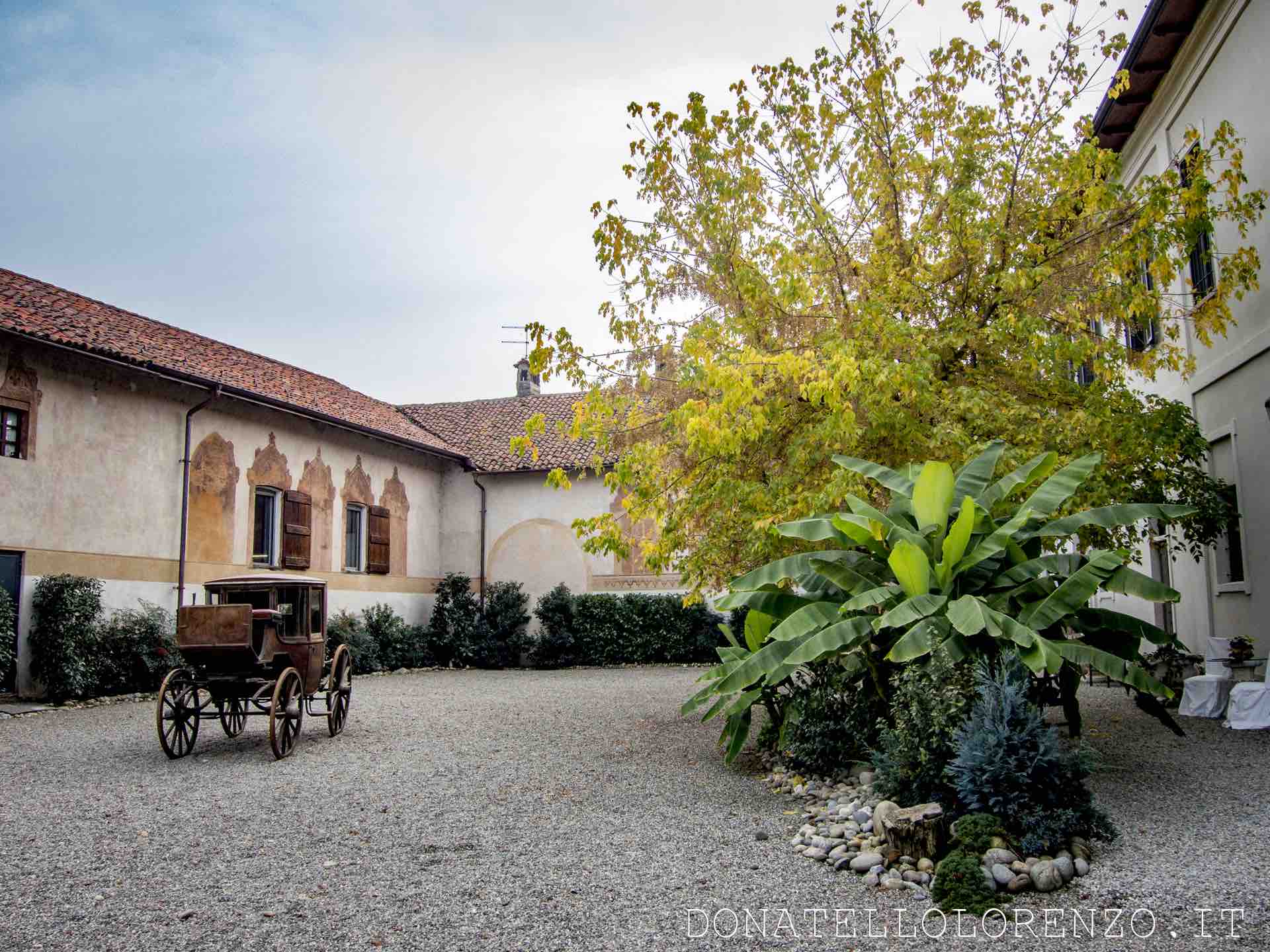 cortile_copia-min.jpeg